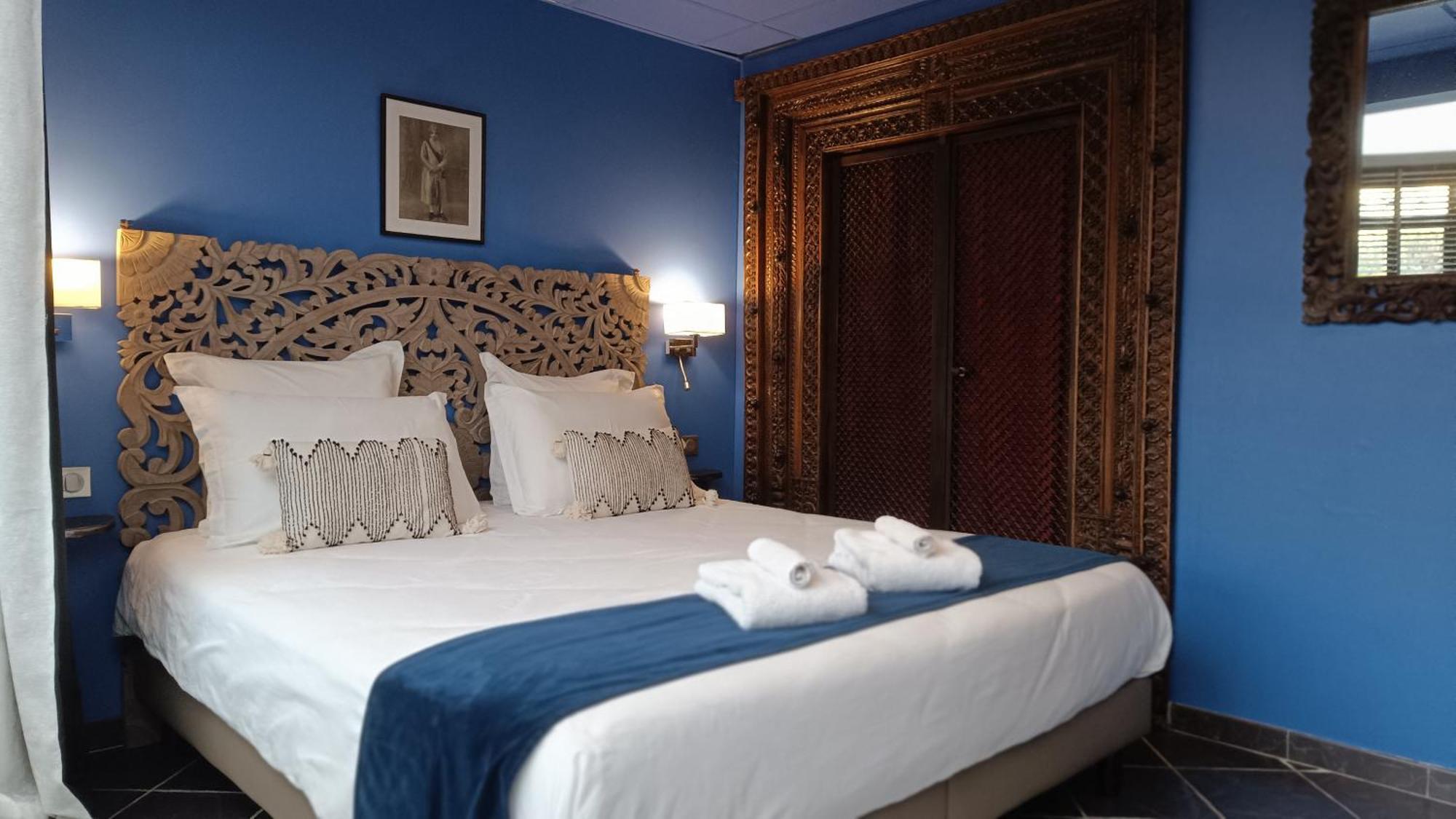 アレス Les Jardins De La Fontaine Bed & Breakfast エクステリア 写真